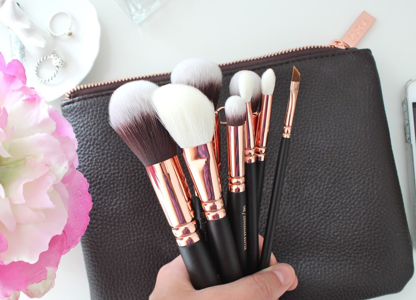 ZOEVA ROSE GOLD LUXURY MAKE-UP BRUSHES SET